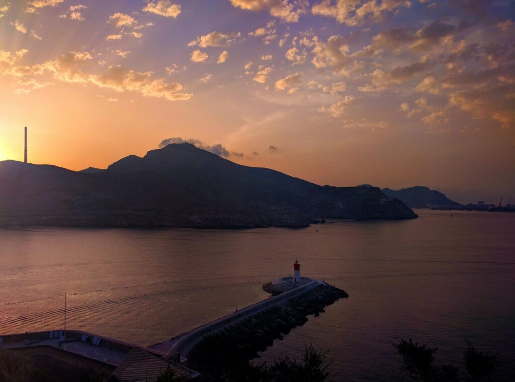 Puerto de Cartagena Murcia amanecer 2026